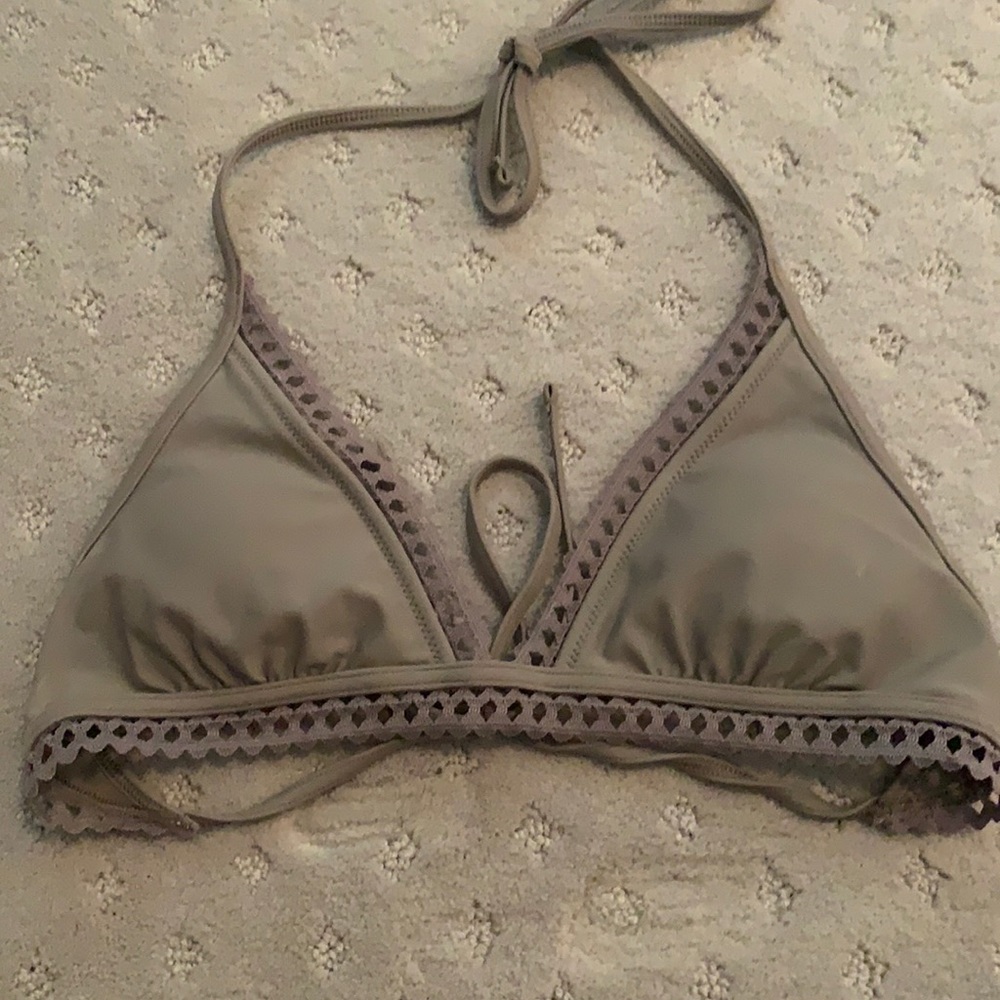 Aerie women’s grey bikini top